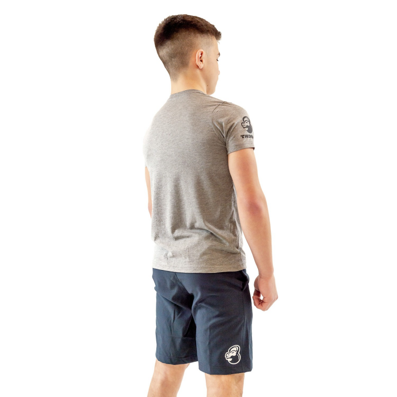 GREY TSHIRT KID